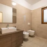 House Luca 度假居 *