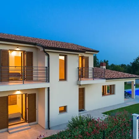 House Luca * 波雷奇