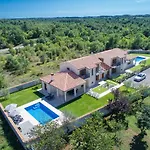 House Luca
