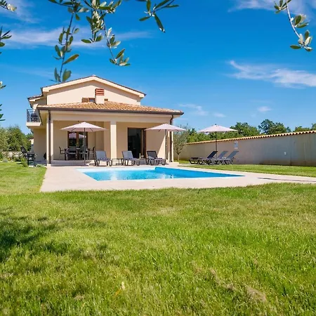 House Luca Будинок відпочинку Пореч